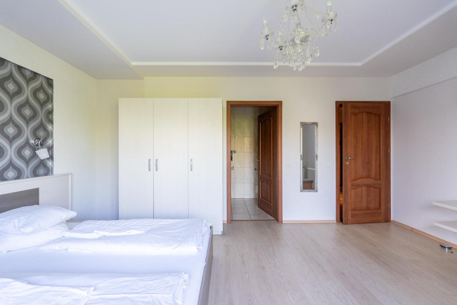Faraway Aparthotel Near Vienna Airport With Anytime Self Check In Bruck an der Leitha Kamer foto