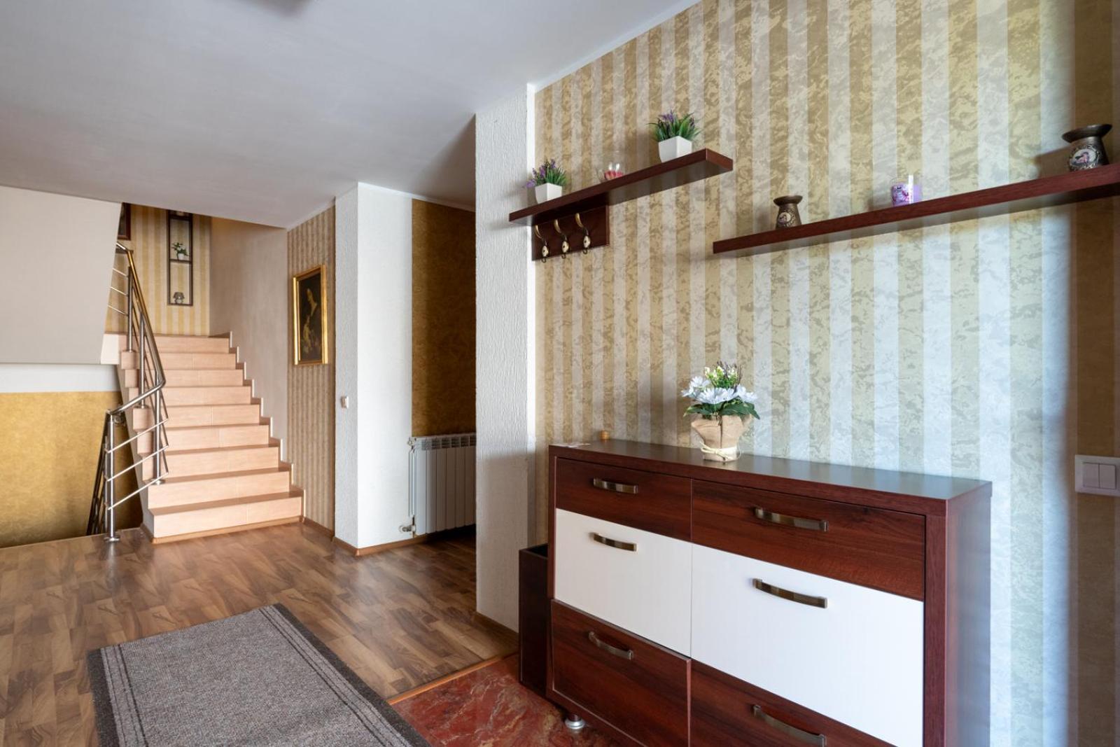 Faraway Aparthotel Near Vienna Airport With Anytime Self Check In Bruck an der Leitha Buitenkant foto