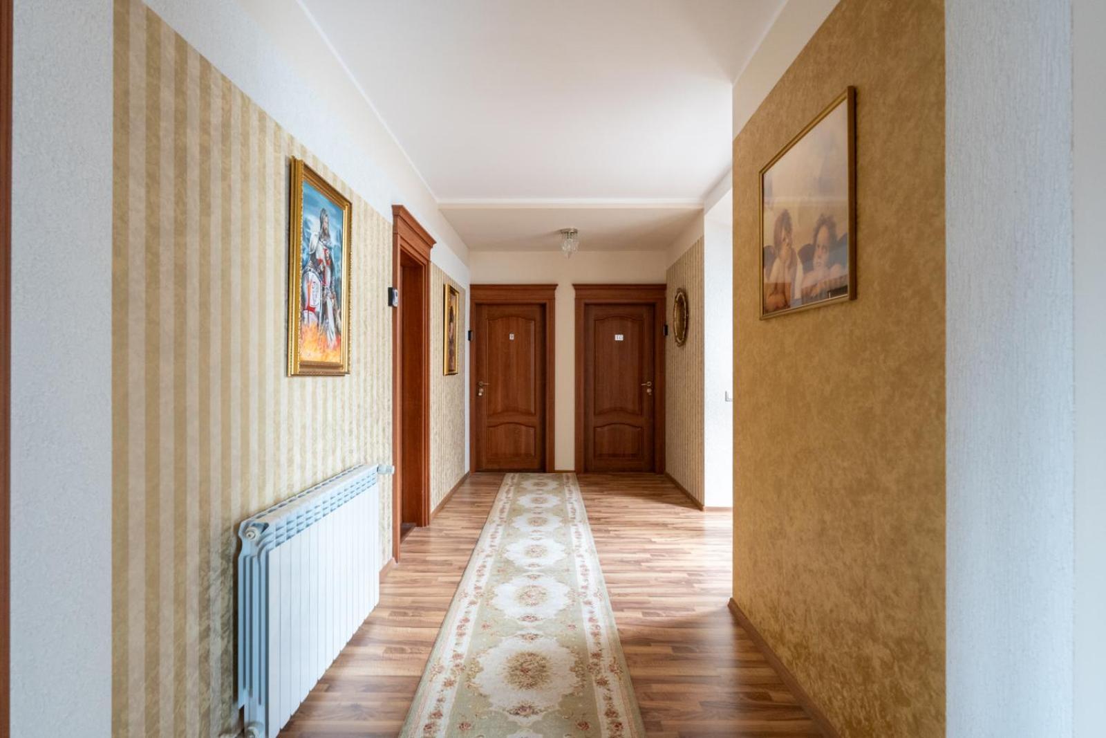 Faraway Aparthotel Near Vienna Airport With Anytime Self Check In Bruck an der Leitha Buitenkant foto