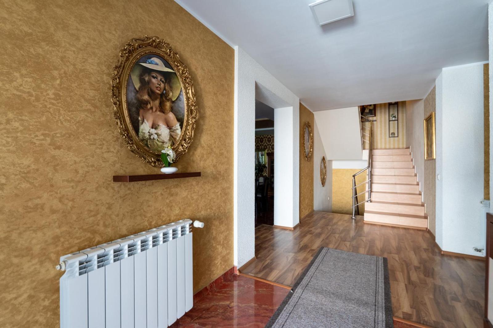 Faraway Aparthotel Near Vienna Airport With Anytime Self Check In Bruck an der Leitha Buitenkant foto
