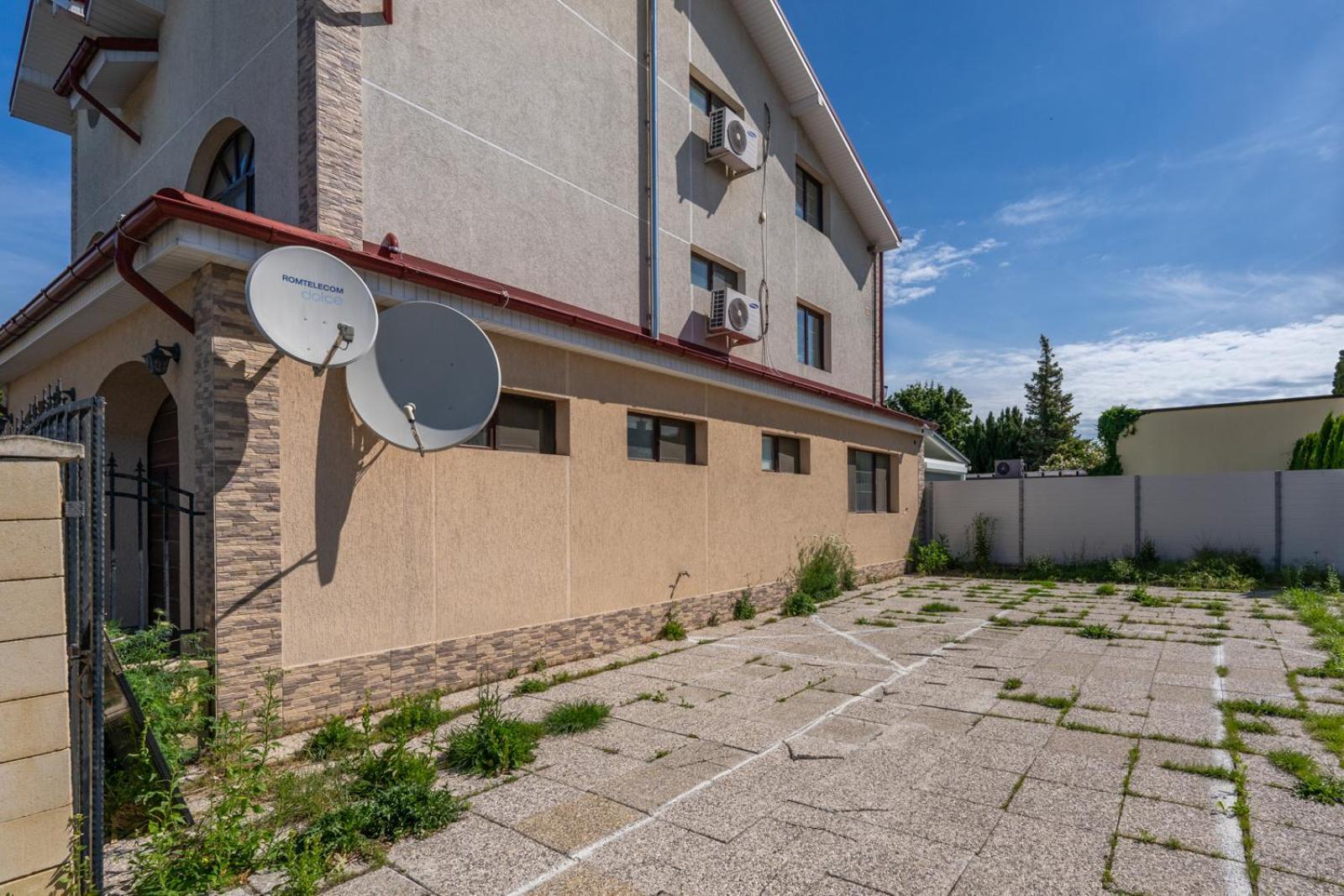 Faraway Aparthotel Near Vienna Airport With Anytime Self Check In Bruck an der Leitha Buitenkant foto